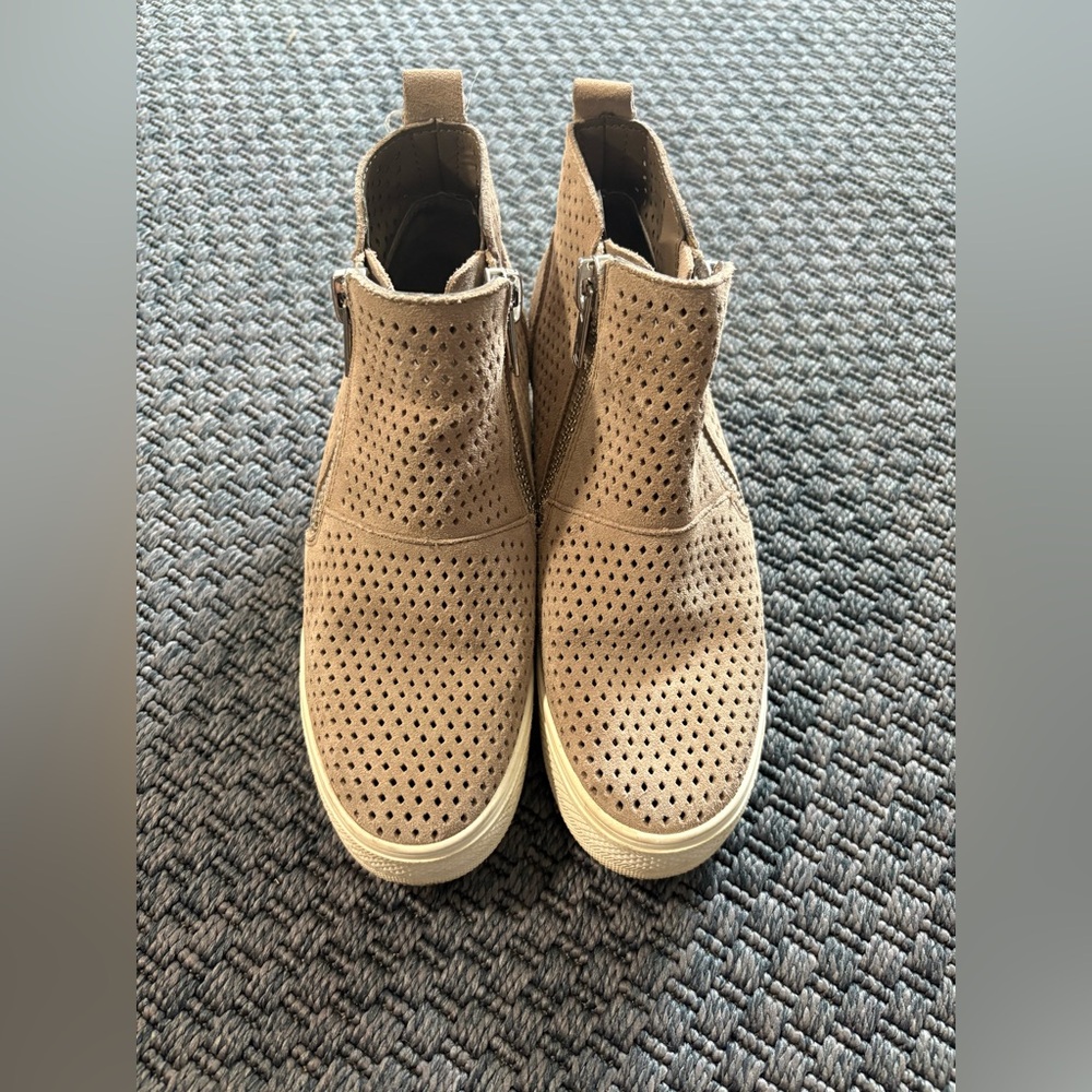 Steve Madden Beige Perforated Ankle Boots
